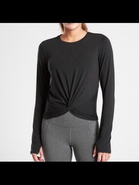 EUC Athleta Essence Twist Top —sz Large
